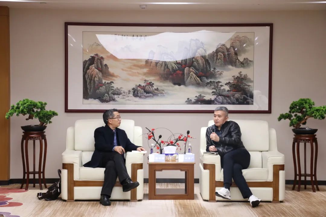 中国物流与农业供给链领域专家到访老哥网调查互换
