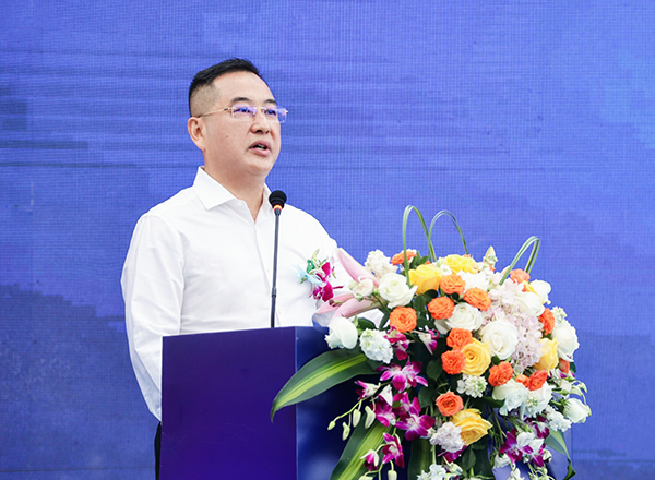 “三高四新”，物流先行：现代物流产学研融战术合作签约暨示范基地揭牌典礼成功进行(图3)